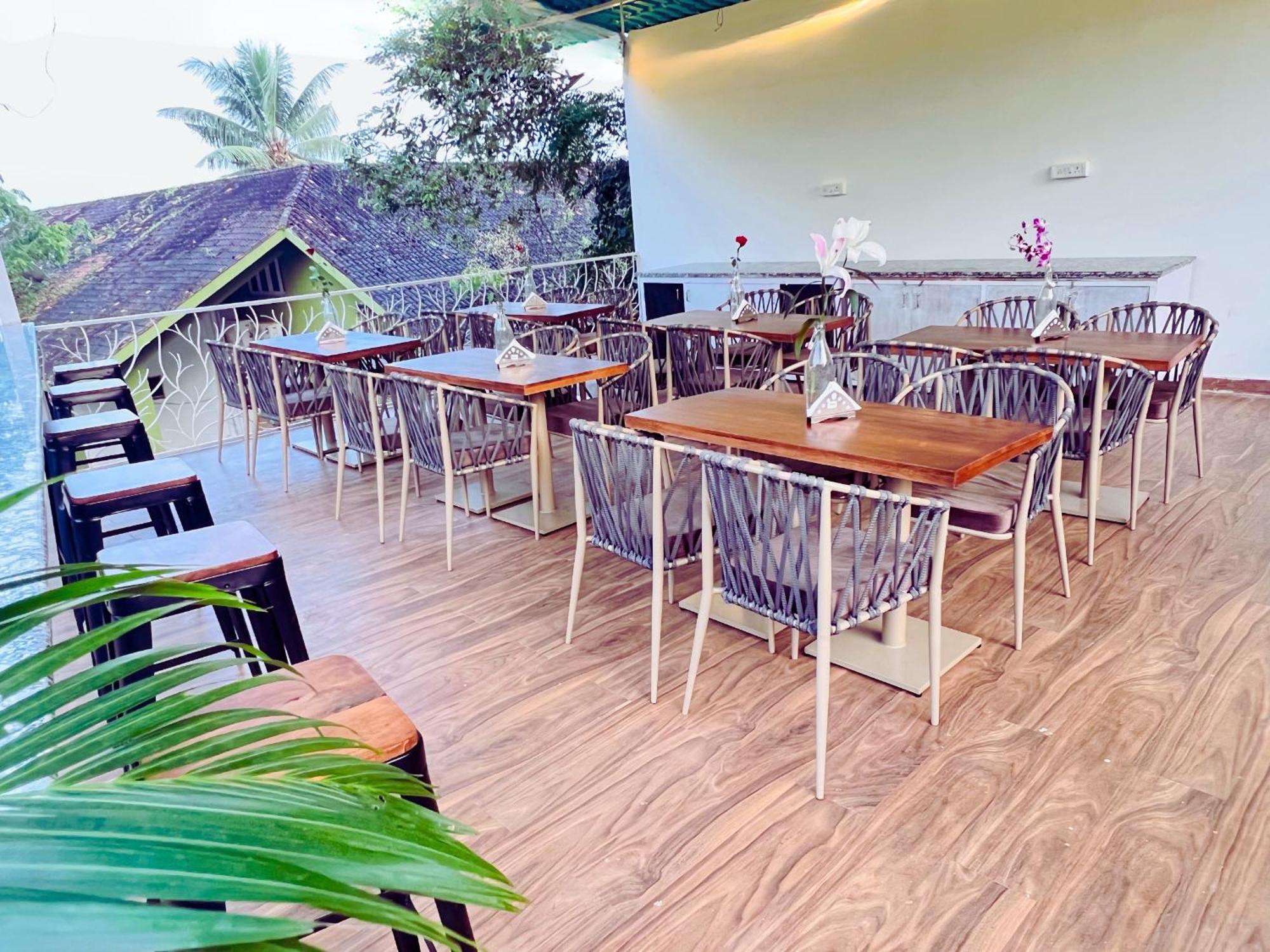 The Mayfield Resort, Vagator Anjuna Dış mekan fotoğraf